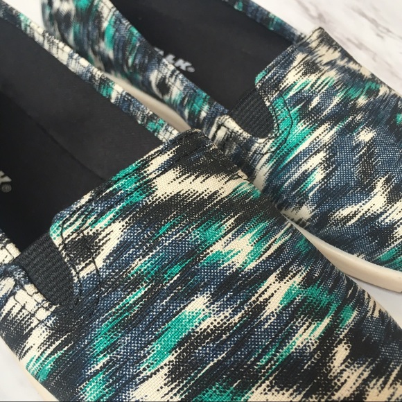 Airwalk | Blue Canvas Flats - Picture 6 of 8